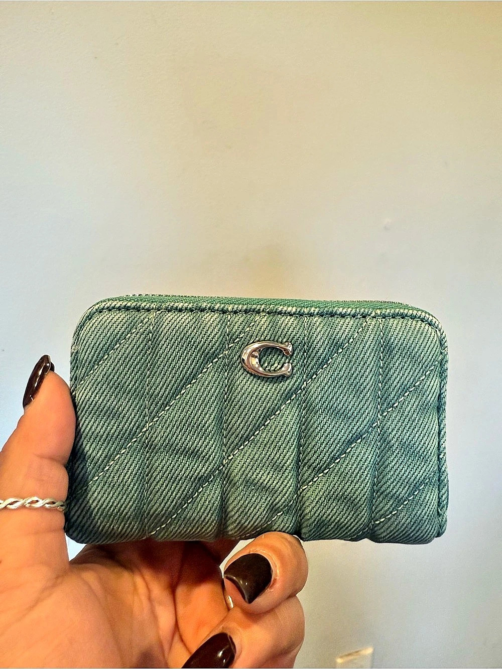 Coach Essential Small Zip Around Card Case Green